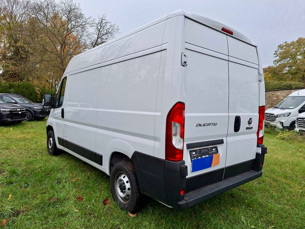Fiat Ducato 2.2 D L2H2 3,3t KLIMA PDC 3SITZE CARPLAY
