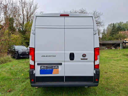 Fiat Ducato 2.2 D L2H2 3,3t KLIMA PDC 3SITZE CARPLAY