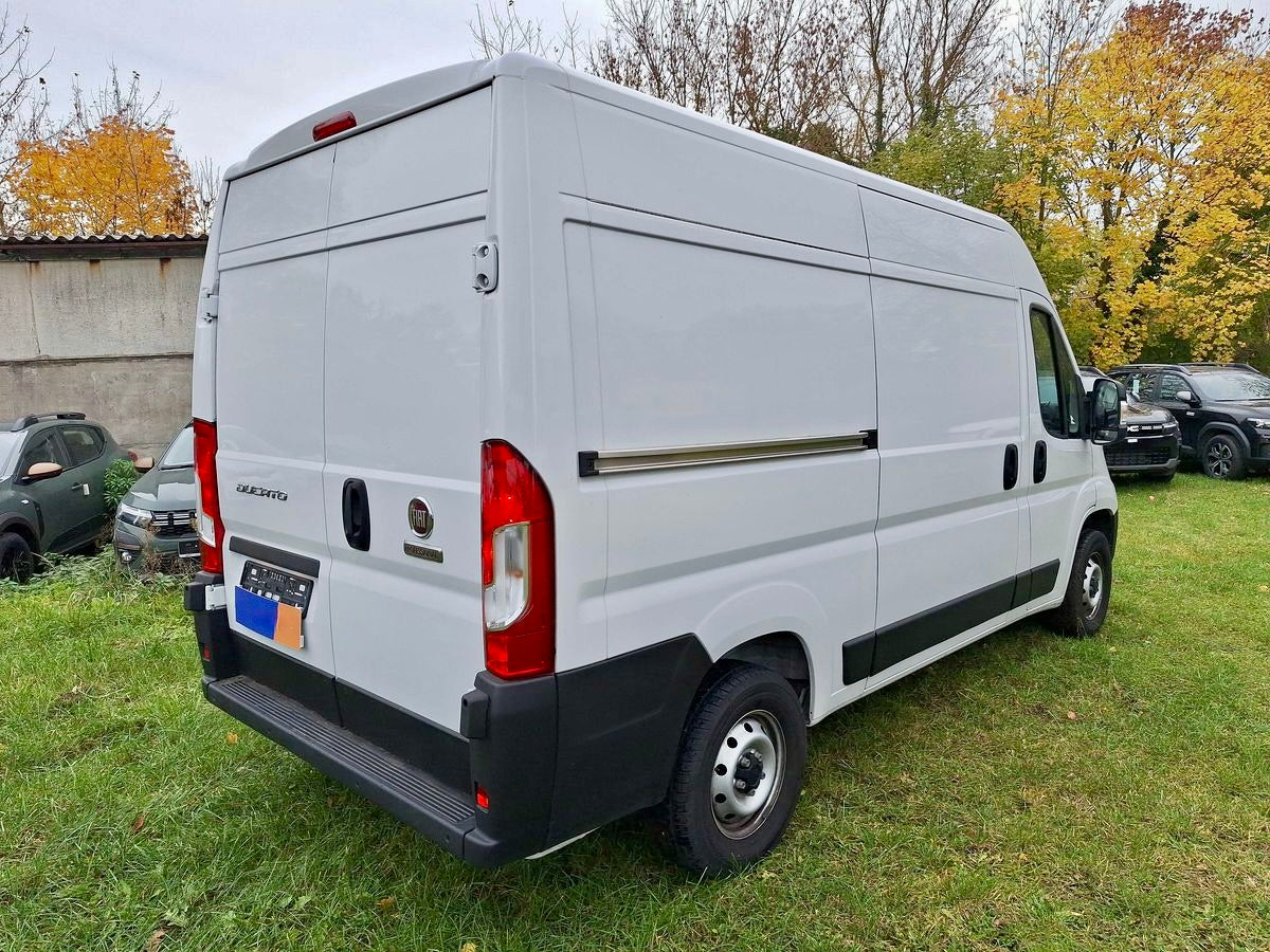 Fiat Ducato 2.2 D L2H2 3,3t KLIMA PDC 3SITZE CARPLAY